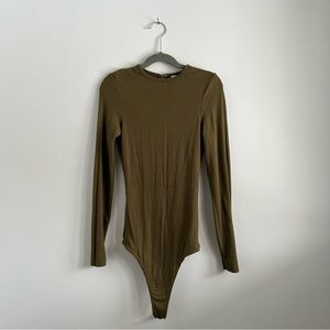 Ribbed long sleeve crew neck backless bodysuit - NEVER WORN